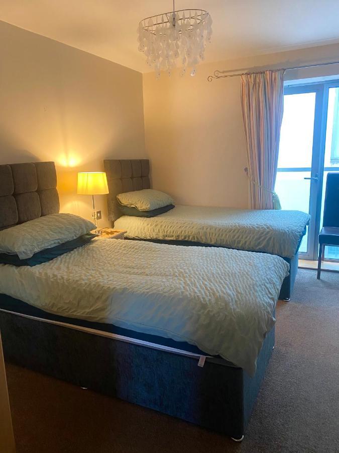 Ferienwohnung Blue Pool View Portrush Exterior foto