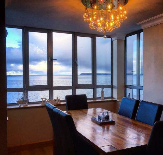 Ferienwohnung Blue Pool View Portrush Exterior foto